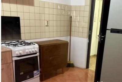 Apartament cu 3 camere decomandat, mobilat în 9 Mai - 5