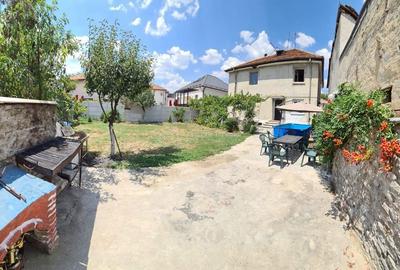 Casă cu 5 camere cu Teren 430 Mp în Central - 4