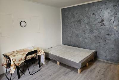 Garsonieră decomandată în Central - 7