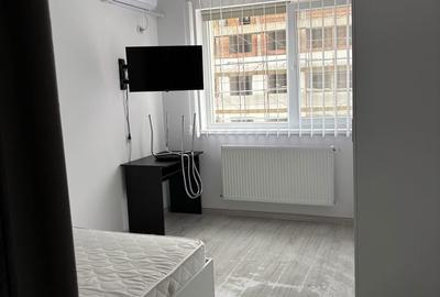 Garsonieră decomandată în Roșu - 1