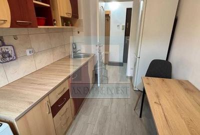 De inchiriat apartament decomandat zona Răcădău - 7