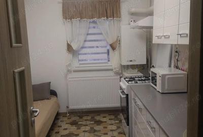 Garsonieră decomandată în Central