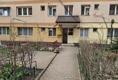 Apartament cu 2 camere nedecomandat în Central