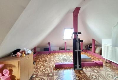 Duplex cu 4 camere cu Canalizare în Brănești - 22