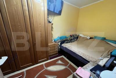 Apartament cu 3 camere semidecomandat, mobilat în Micro 14
