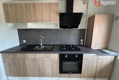 Apartament cu 3 camere, de vanzare, zona Dambovita - 6