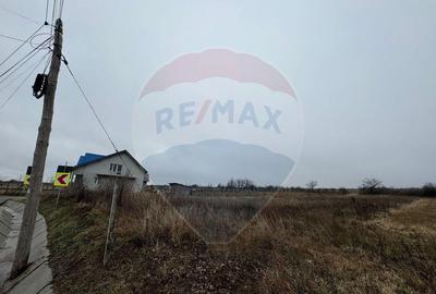 Teren de 2146 mp, în Cârligele - 2