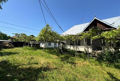 Casă cu 4 camere în Răucești - 1