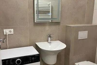 Apartament cu 3 camere decomandat în Central - 2