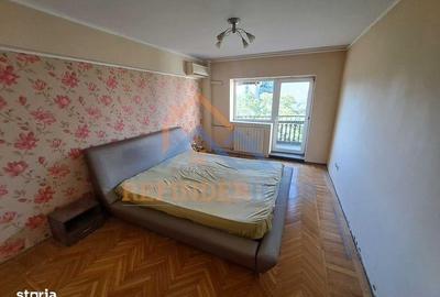 Apartament 3 camere de vanzare Bd. Unirii - Zepter