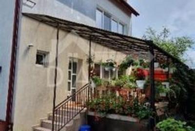 Casă cu 4 camere în Central - 3