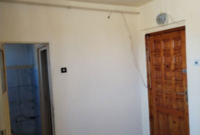 Garsonieră semidecomandată în Focșănei - 1