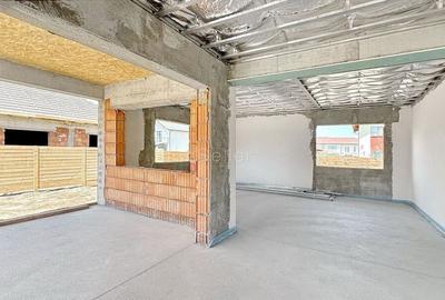 Casă cu 4 camere cu Teren 500 Mp în Tărlungeni