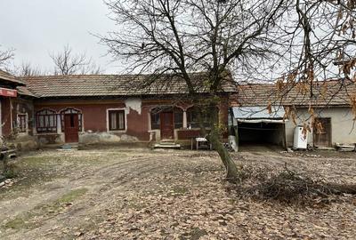 Casă cu 4 camere în Păuleasca - 4