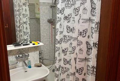 Garsonieră decomandată în Calea București