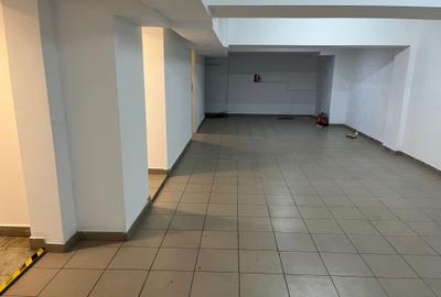 Spațiu comercial, de 250 mp, în Ultracentral - 7