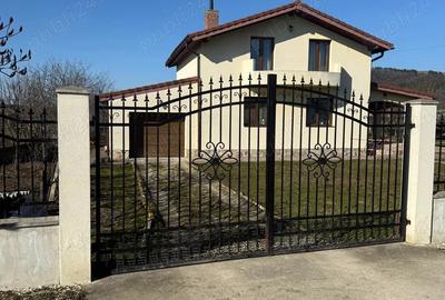 Casă cu Teren 1350 Mp în Hădăreni - 9