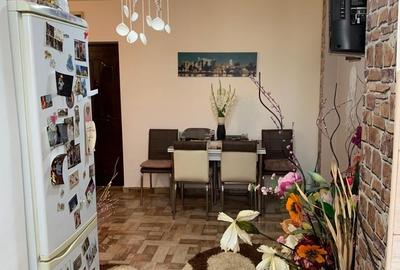 Apartament cu 3 camere decomandat, mobilat în Central - 2