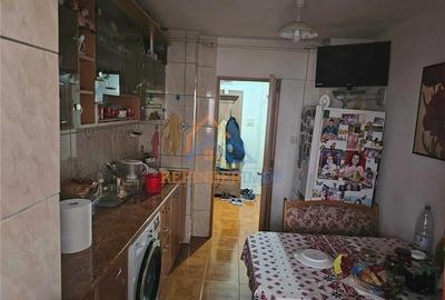 Apartament de vanzare cu 3 camere, zona Vitan - 10