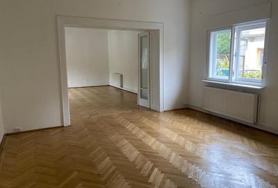 Casa individuala de inchiriat, 4 camere, zona centrala Sibiu, pretabila Birouri. - 8