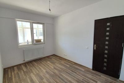 Apartament total decomandat - 9