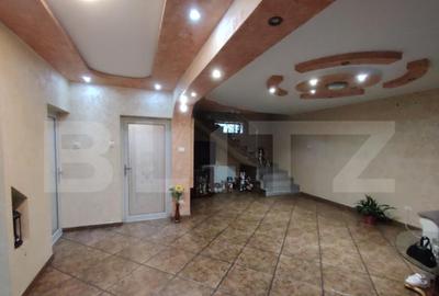 Vila Craiova P+1+M, 317 mp utili ?i curte de 980 mp - 1