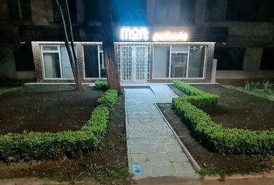 Spațiu comercial, de 61 mp, în Central - 7