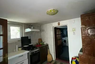 Casă cu 5 camere cu Canalizare în Ion Roată - 5