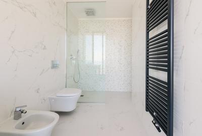 Apartament cu 4 camere decomandat, mobilat în Mamaia - 19