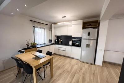 Apartament 2 camere, decomandat - zona Tractorul - 1