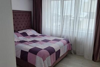 Apartament cu 3 camere decomandat în Titan