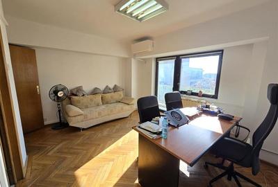 Apartament cu 5 camere decomandat în Splaiul Unirii - 4