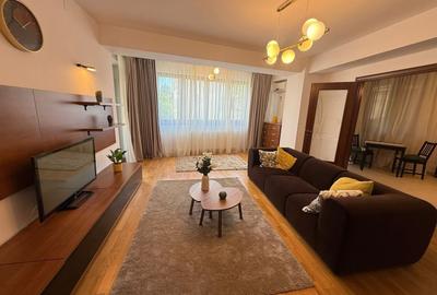 Apartament cu 3 camere decomandat, mobilat în Băneasa - 1