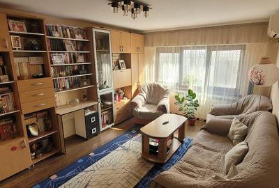 Apartament cu 3 camere decomandat, mobilat în CET
