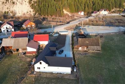 Casă cu 4 camere în Mănăstirea Humorului - 4