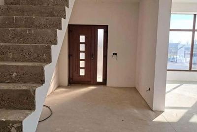 Casă cu 4 camere în Botiz - 11