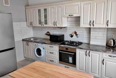 Apartament cu 3 camere decomandat în Soarelui - 4