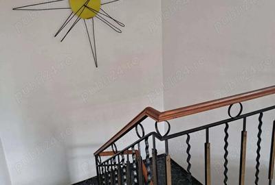 Casă cu 5 camere în 14 Mai - 11