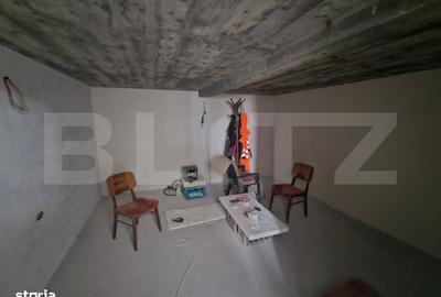 Casă cu 4 camere în Podari - 1