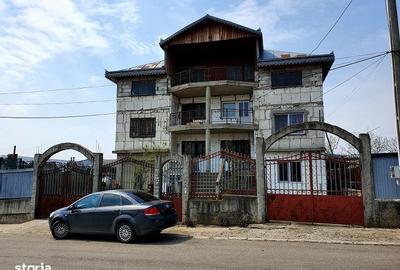 Casă cu 4 camere în Central - 3