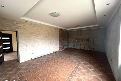 Casă cu 3 camere decomandat cu Teren 4748 Mp în Pomi - 5