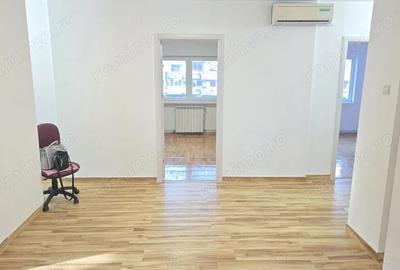 Apartament cu 4 camere decomandat în 22 Decembrie - 15