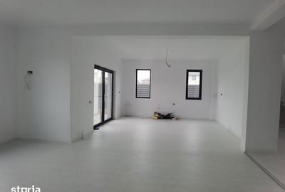 Casă cu 4 camere cu Teren 315 Mp în Valu lui Traian