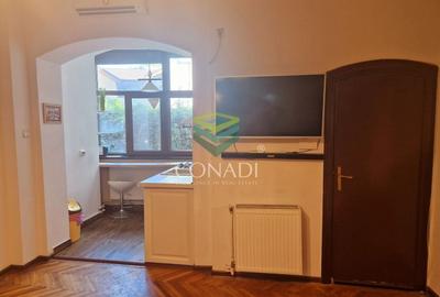 Apartament cu 3 camere circular, mobilat în Iancului