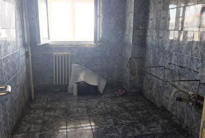 Apartament cu 3 camere decomandat în Brâncoveanu - 10