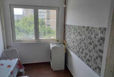 Apartament cu 3 camere semidecomandat, mobilat în Brâncoveanu - 2