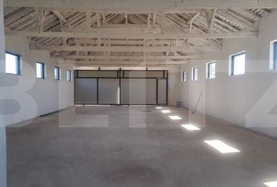 Spațiu comercial, de 370 mp, în Valea - 4