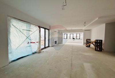 Apartament cu 4 camere decomandat în Herăstrău - 2