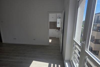 Garsonieră decomandată în Baza 3 - 7