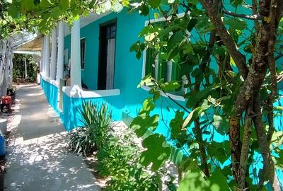 Vind casa locuibila - 1